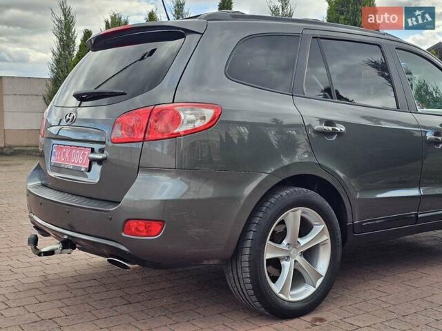Сірий Хендай Санта Фе, об'ємом двигуна 2.2 л та пробігом 210 тис. км за 9950 $, фото 89 на Automoto.ua