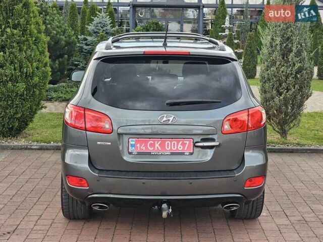 Сірий Хендай Санта Фе, об'ємом двигуна 2.2 л та пробігом 210 тис. км за 9950 $, фото 12 на Automoto.ua
