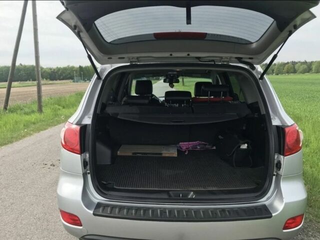 Серый Хендай Санта Фе, объемом двигателя 2.2 л и пробегом 235 тыс. км за 3454 $, фото 7 на Automoto.ua