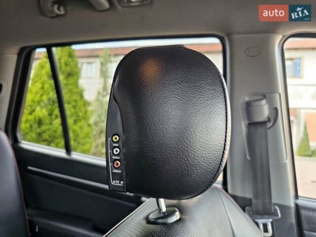 Серый Хендай Санта Фе, объемом двигателя 2.2 л и пробегом 210 тыс. км за 9750 $, фото 147 на Automoto.ua