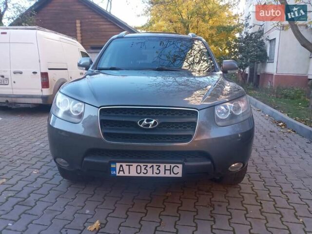 Сірий Хендай Санта Фе, об'ємом двигуна 2.2 л та пробігом 230 тис. км за 9450 $, фото 10 на Automoto.ua