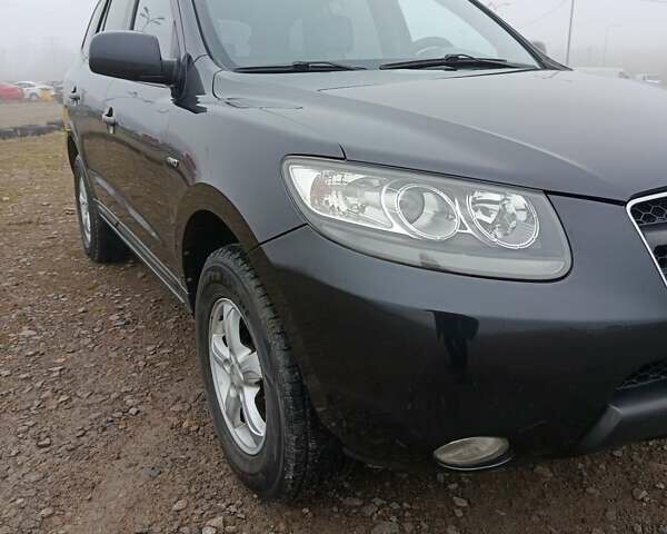Серый Хендай Санта Фе, объемом двигателя 2.2 л и пробегом 245 тыс. км за 9900 $, фото 5 на Automoto.ua