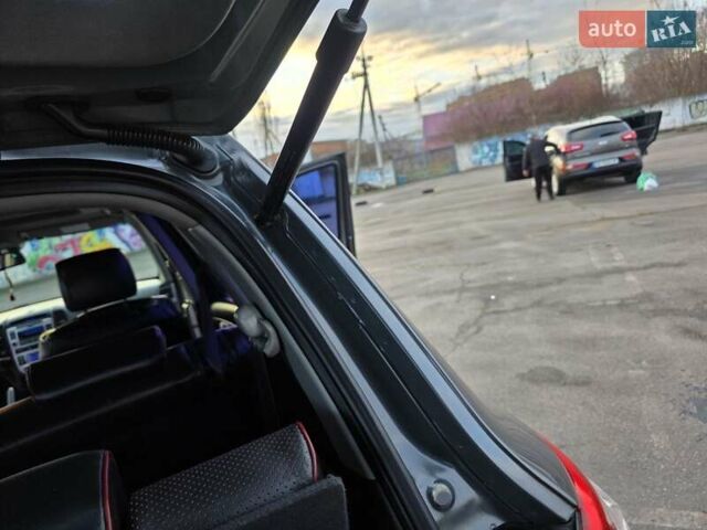 Серый Хендай Санта Фе, объемом двигателя 2.2 л и пробегом 319 тыс. км за 9777 $, фото 52 на Automoto.ua