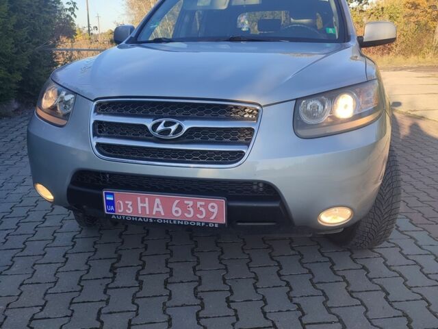 Серый Хендай Санта Фе, объемом двигателя 2.2 л и пробегом 264 тыс. км за 9800 $, фото 1 на Automoto.ua