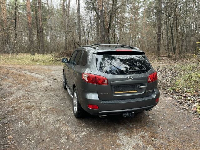 Сірий Хендай Санта Фе, об'ємом двигуна 2.2 л та пробігом 200 тис. км за 5500 $, фото 6 на Automoto.ua