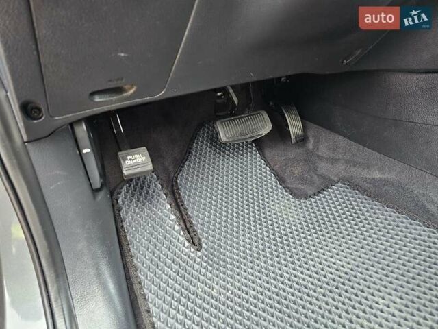 Сірий Хендай Санта Фе, об'ємом двигуна 2.2 л та пробігом 210 тис. км за 9950 $, фото 128 на Automoto.ua