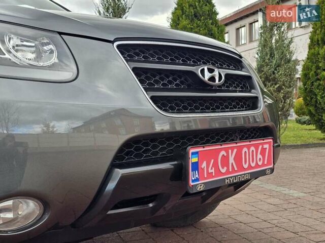 Сірий Хендай Санта Фе, об'ємом двигуна 2.2 л та пробігом 210 тис. км за 9950 $, фото 50 на Automoto.ua
