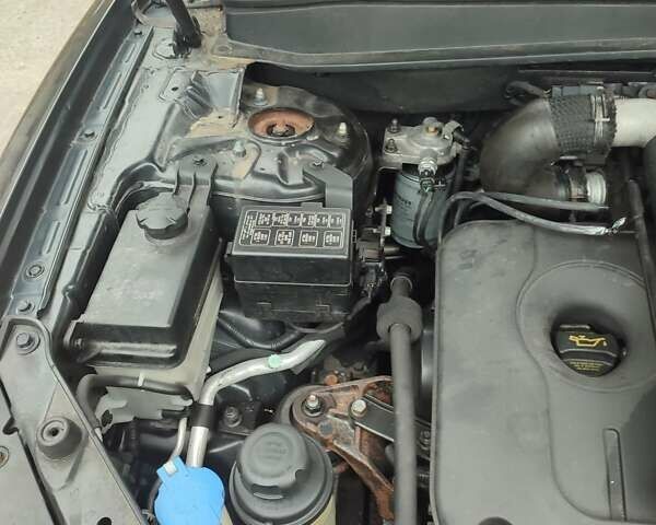 Серый Хендай Санта Фе, объемом двигателя 2.2 л и пробегом 198 тыс. км за 9700 $, фото 25 на Automoto.ua