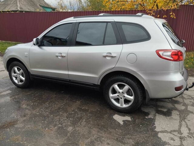 Серый Хендай Санта Фе, объемом двигателя 2.2 л и пробегом 253 тыс. км за 9400 $, фото 11 на Automoto.ua