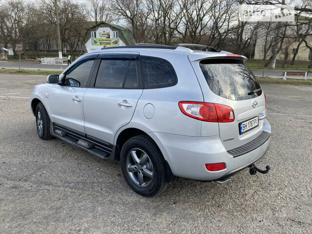 Серый Хендай Санта Фе, объемом двигателя 2.7 л и пробегом 212 тыс. км за 9200 $, фото 2 на Automoto.ua