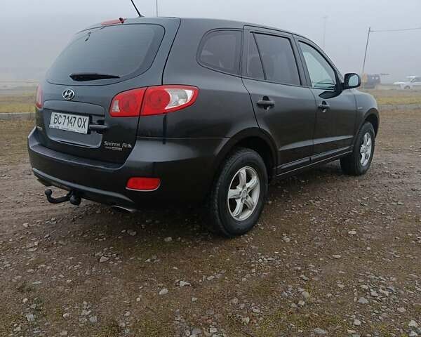 Серый Хендай Санта Фе, объемом двигателя 2.2 л и пробегом 245 тыс. км за 9900 $, фото 3 на Automoto.ua