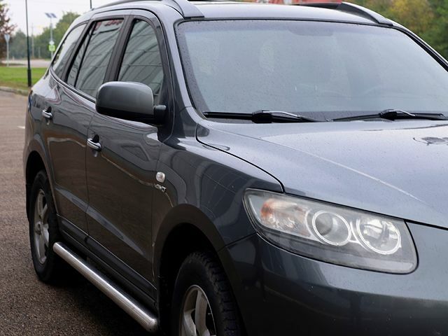 Серый Хендай Санта Фе, объемом двигателя 2.7 л и пробегом 0 тыс. км за 8200 $, фото 3 на Automoto.ua