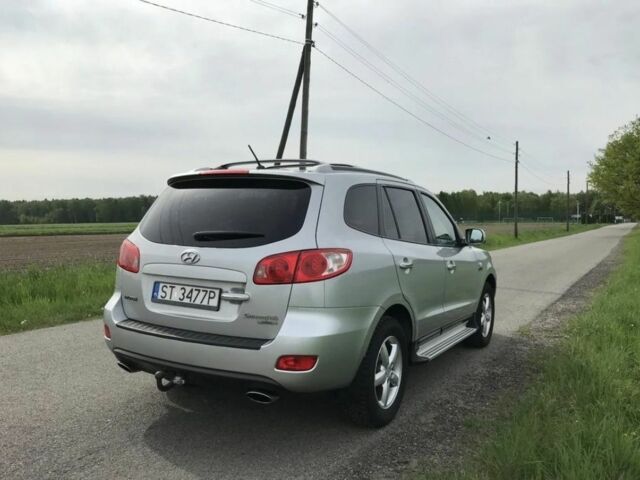 Серый Хендай Санта Фе, объемом двигателя 2.2 л и пробегом 235 тыс. км за 3454 $, фото 3 на Automoto.ua