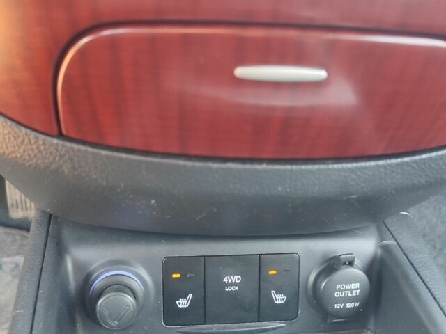 Серый Хендай Санта Фе, объемом двигателя 2.2 л и пробегом 264 тыс. км за 9800 $, фото 19 на Automoto.ua