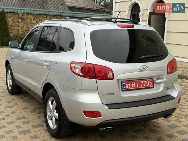 Сірий Хендай Санта Фе, об'ємом двигуна 2.2 л та пробігом 235 тис. км за 10700 $, фото 7 на Automoto.ua