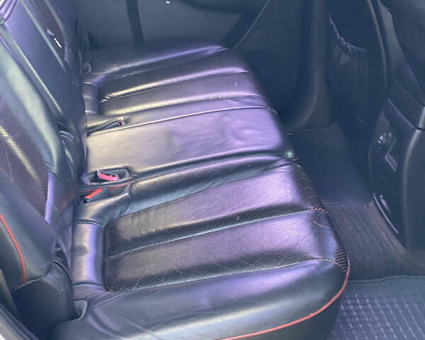 Серый Хендай Санта Фе, объемом двигателя 2.7 л и пробегом 329 тыс. км за 7999 $, фото 18 на Automoto.ua