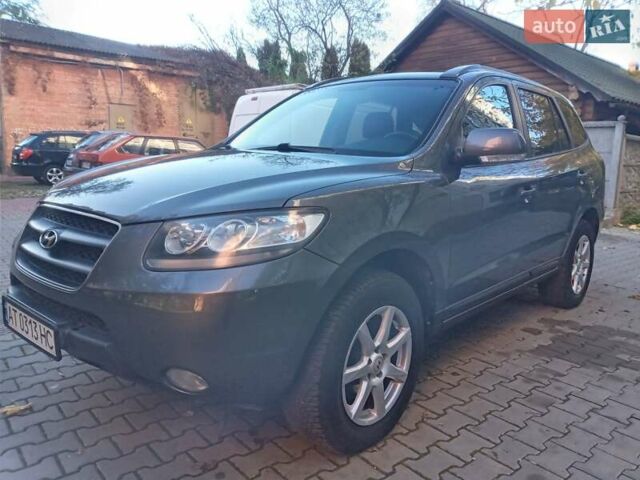 Сірий Хендай Санта Фе, об'ємом двигуна 2.2 л та пробігом 230 тис. км за 9450 $, фото 4 на Automoto.ua