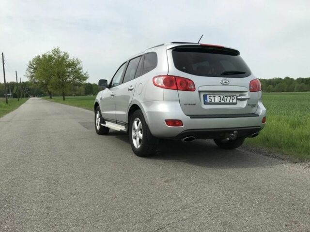 Серый Хендай Санта Фе, объемом двигателя 2.2 л и пробегом 235 тыс. км за 3454 $, фото 2 на Automoto.ua
