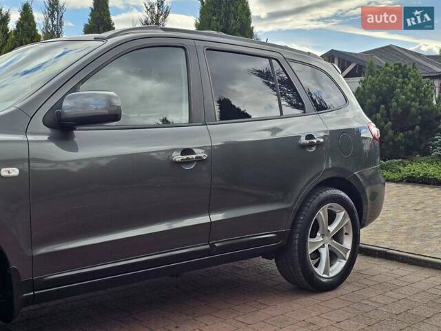 Сірий Хендай Санта Фе, об'ємом двигуна 2.2 л та пробігом 210 тис. км за 9950 $, фото 15 на Automoto.ua