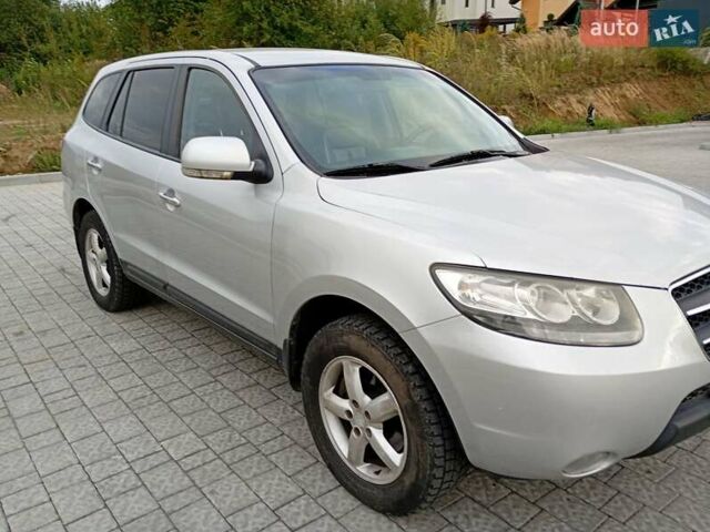 Серый Хендай Санта Фе, объемом двигателя 2.2 л и пробегом 240 тыс. км за 10200 $, фото 27 на Automoto.ua