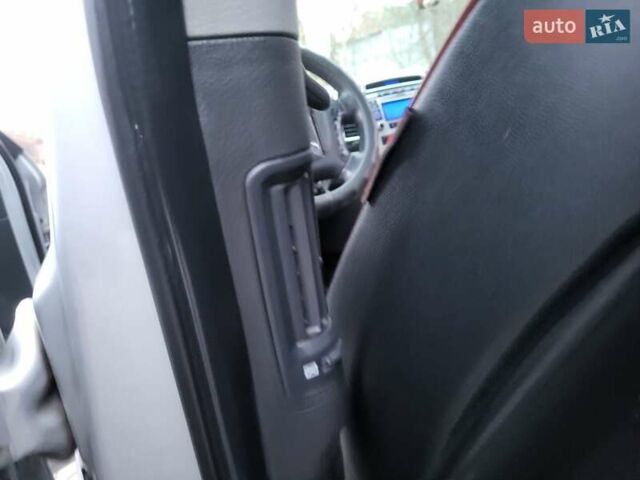 Серый Хендай Санта Фе, объемом двигателя 2.19 л и пробегом 252 тыс. км за 10300 $, фото 110 на Automoto.ua