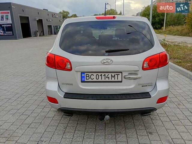 Серый Хендай Санта Фе, объемом двигателя 2.2 л и пробегом 240 тыс. км за 10200 $, фото 30 на Automoto.ua