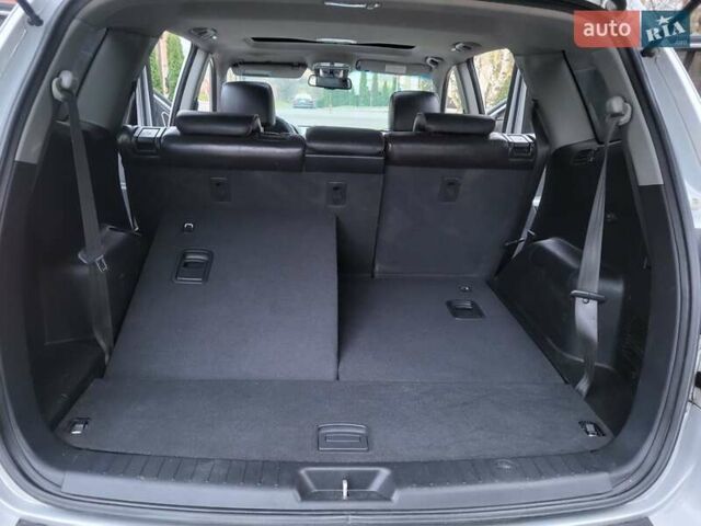 Серый Хендай Санта Фе, объемом двигателя 2.19 л и пробегом 252 тыс. км за 10300 $, фото 114 на Automoto.ua