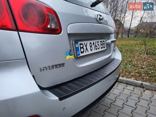 Серый Хендай Санта Фе, объемом двигателя 2.19 л и пробегом 252 тыс. км за 10300 $, фото 32 на Automoto.ua