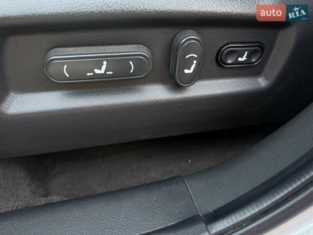 Серый Хендай Санта Фе, объемом двигателя 2.66 л и пробегом 170 тыс. км за 10300 $, фото 11 на Automoto.ua