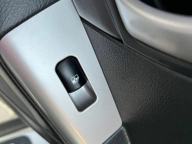 Серый Хендай Санта Фе, объемом двигателя 2.2 л и пробегом 279 тыс. км за 10890 $, фото 30 на Automoto.ua