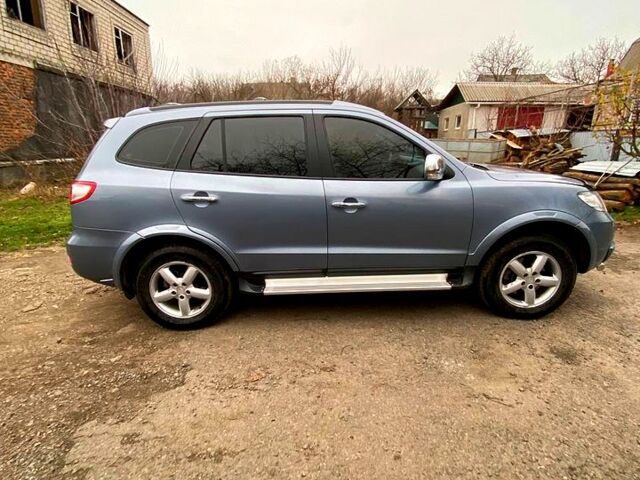 Сірий Хендай Санта Фе, об'ємом двигуна 2.2 л та пробігом 290 тис. км за 9500 $, фото 2 на Automoto.ua