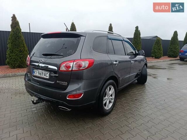 Сірий Хендай Санта Фе, об'ємом двигуна 2.2 л та пробігом 209 тис. км за 12500 $, фото 4 на Automoto.ua