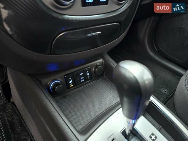 Серый Хендай Санта Фе, объемом двигателя 2.2 л и пробегом 229 тыс. км за 11999 $, фото 33 на Automoto.ua