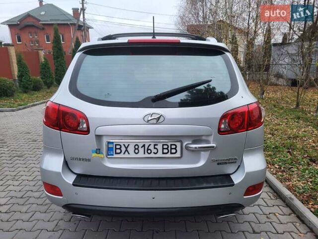 Серый Хендай Санта Фе, объемом двигателя 2.19 л и пробегом 252 тыс. км за 10300 $, фото 30 на Automoto.ua