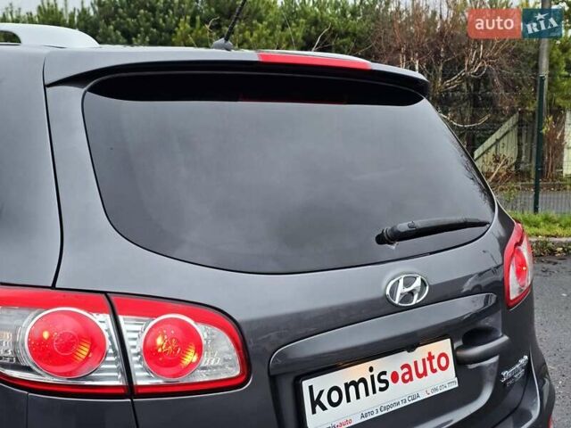 Серый Хендай Санта Фе, объемом двигателя 2.2 л и пробегом 229 тыс. км за 11999 $, фото 49 на Automoto.ua