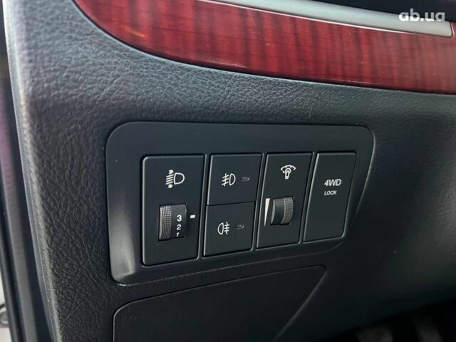 Серый Хендай Санта Фе, объемом двигателя 2.2 л и пробегом 279 тыс. км за 10890 $, фото 18 на Automoto.ua