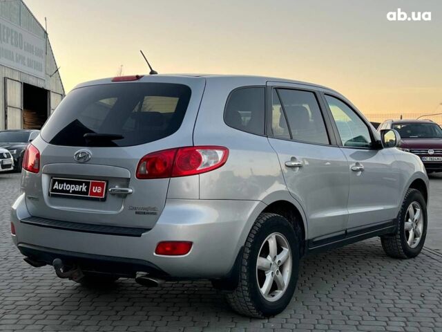 Серый Хендай Санта Фе, объемом двигателя 2.2 л и пробегом 279 тыс. км за 10890 $, фото 8 на Automoto.ua