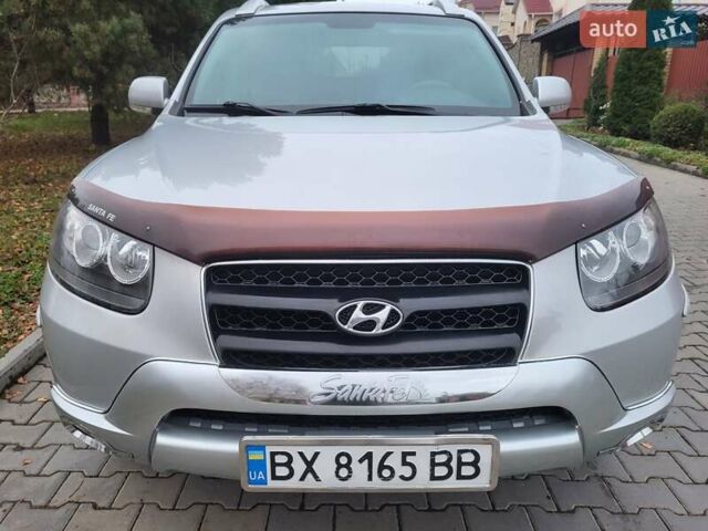 Серый Хендай Санта Фе, объемом двигателя 2.19 л и пробегом 252 тыс. км за 10300 $, фото 59 на Automoto.ua