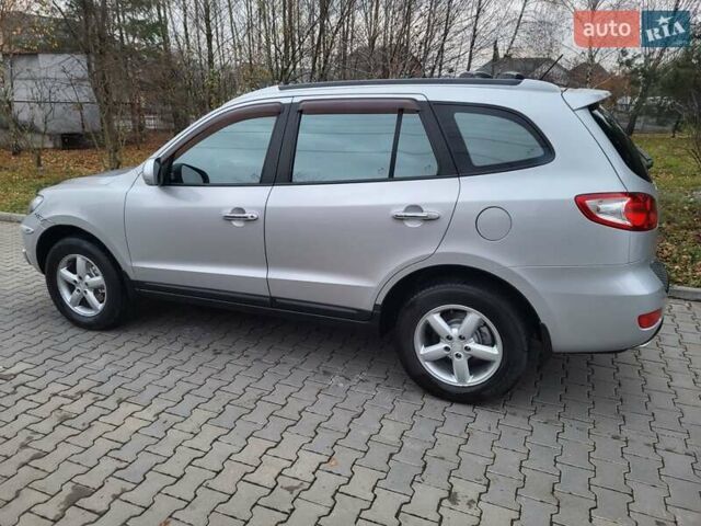 Серый Хендай Санта Фе, объемом двигателя 2.19 л и пробегом 252 тыс. км за 10300 $, фото 49 на Automoto.ua