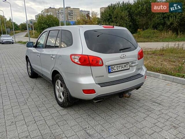 Серый Хендай Санта Фе, объемом двигателя 2.2 л и пробегом 240 тыс. км за 10200 $, фото 7 на Automoto.ua