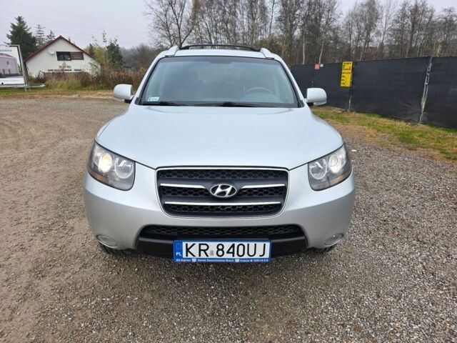 Серый Хендай Санта Фе, объемом двигателя 2.2 л и пробегом 189 тыс. км за 2799 $, фото 2 на Automoto.ua
