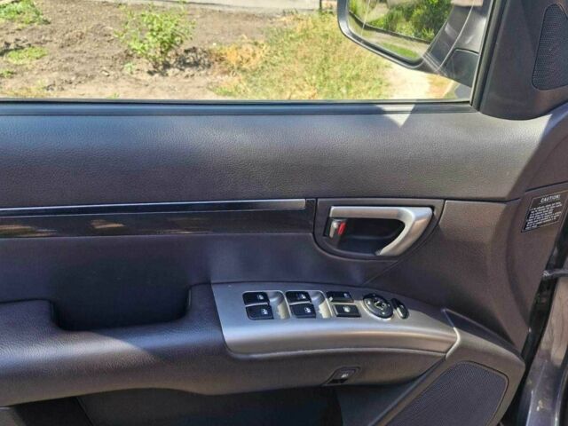 Хендай Санта Фе 2009 в Кропивницком (Кировограде) на Automoto.ua Серый Хендай Санта Фе, объемом двигателя 2.2 л и пробегом 222 тыс. км за 10865 $, фото 9 на Automoto.ua