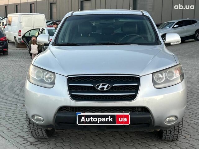 Серый Хендай Санта Фе, объемом двигателя 2.2 л и пробегом 279 тыс. км за 10890 $, фото 1 на Automoto.ua