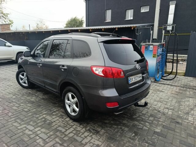 Серый Хендай Санта Фе, объемом двигателя 2.2 л и пробегом 239 тыс. км за 11000 $, фото 2 на Automoto.ua