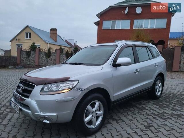 Серый Хендай Санта Фе, объемом двигателя 2.19 л и пробегом 252 тыс. км за 10300 $, фото 17 на Automoto.ua