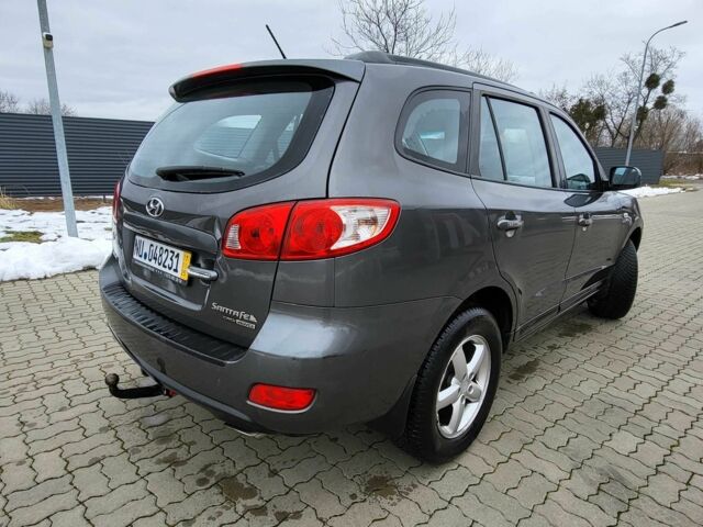 Серый Хендай Санта Фе, объемом двигателя 2.2 л и пробегом 214 тыс. км за 6036 $, фото 6 на Automoto.ua