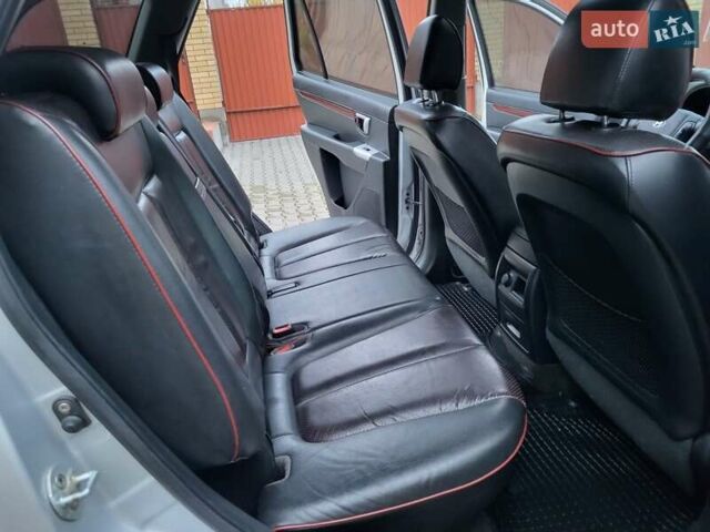 Серый Хендай Санта Фе, объемом двигателя 2.19 л и пробегом 252 тыс. км за 10300 $, фото 119 на Automoto.ua