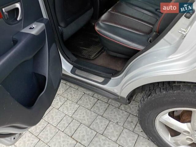 Серый Хендай Санта Фе, объемом двигателя 2.2 л и пробегом 240 тыс. км за 10200 $, фото 42 на Automoto.ua