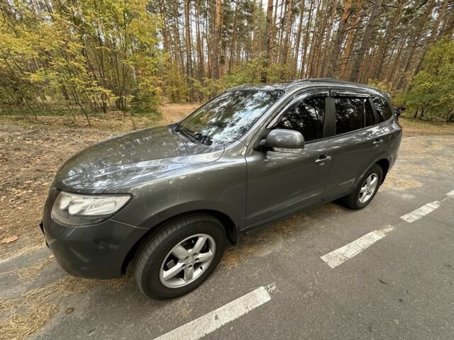 Серый Хендай Санта Фе, объемом двигателя 2.2 л и пробегом 160 тыс. км за 8600 $, фото 4 на Automoto.ua