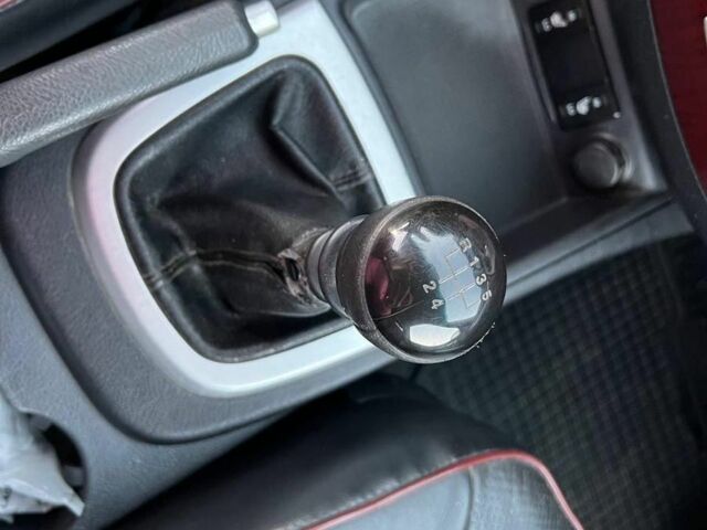 Серый Хендай Санта Фе, объемом двигателя 2.2 л и пробегом 279 тыс. км за 10890 $, фото 27 на Automoto.ua